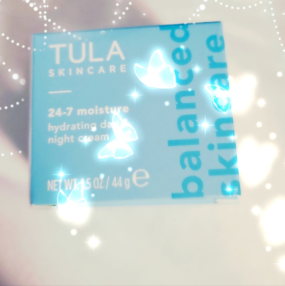 TULA 24-7 Moisture Hydrating Day & Night Cream - Picture 4 of 7